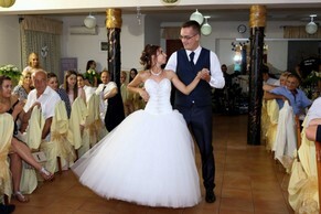 image_eskuvo310.jpg